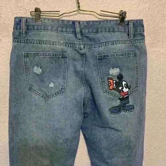 Mickey Mouse women’s Jeans sz 2XL slim fit medium wash streetwear Disney comfy - Picture 6 of 10